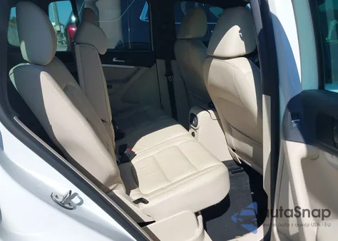 2015 Volkswagen Tiguan R-Line z USA, uszkodzony, nr VIN WVGAV7AX7FW608738